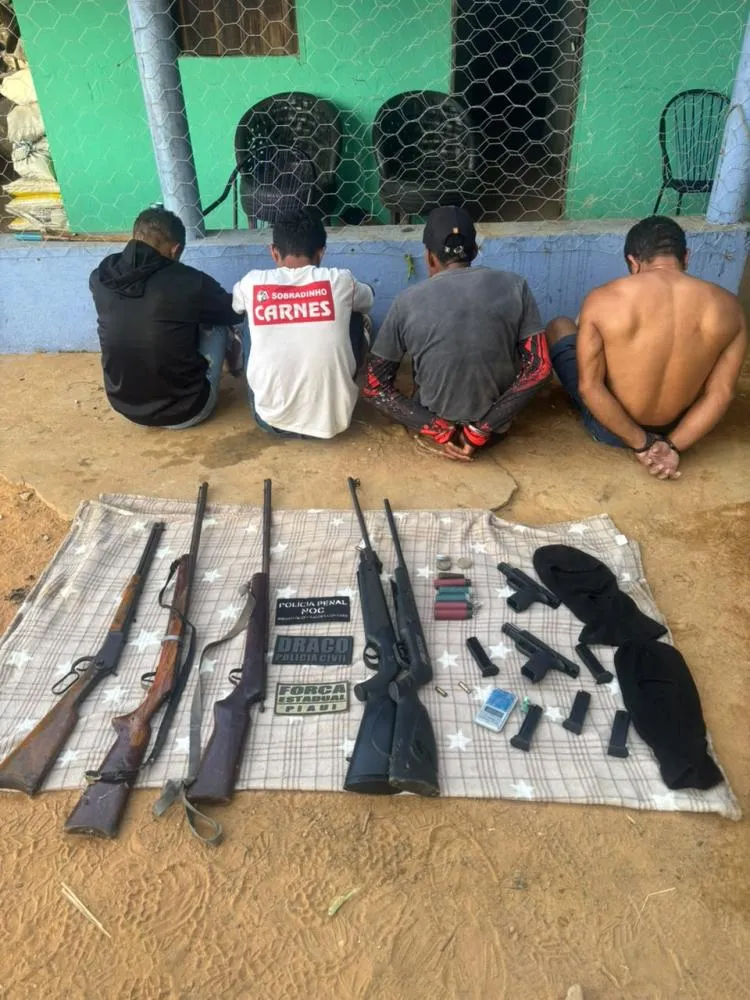 Operação apreende armas e prende quatro suspeitos de tráfico em Parnaguá