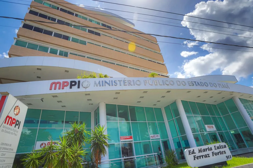 MP investiga Prefeitura de Avelino Lopes após 11 anos sem concurso para professores